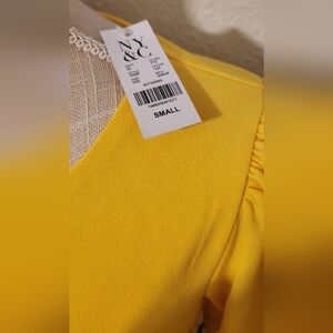 Bight yellow dress